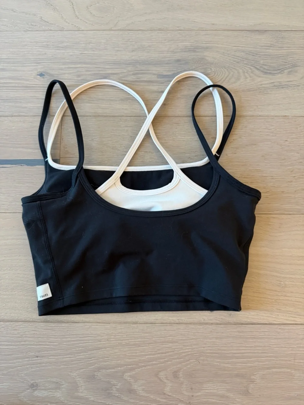Vuori Black White Cropped Strappy Tank XS - Picture 2 of 2